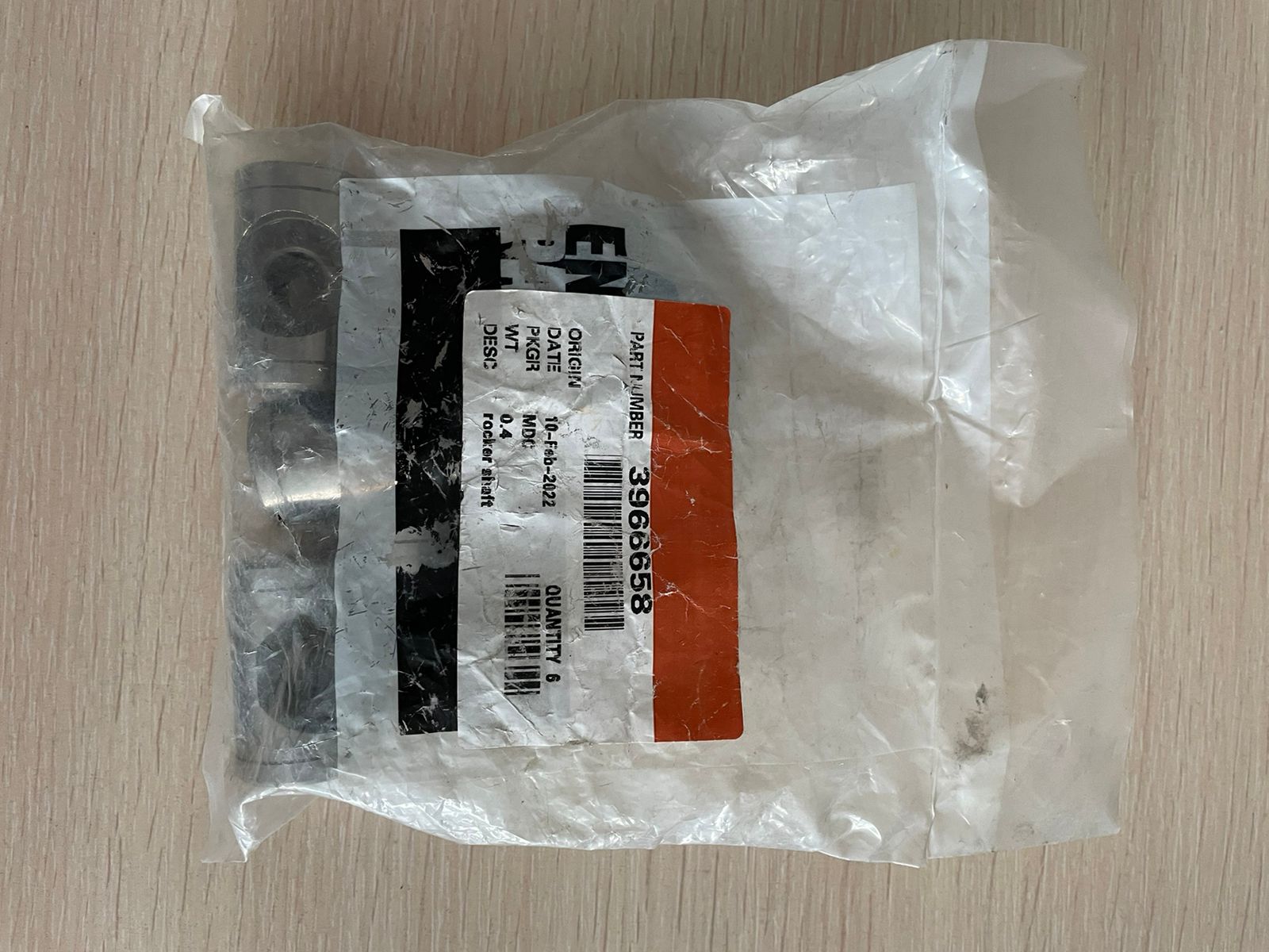 Ось коромысел QSC8.3, ISLe8.9, QSL9 3966658 запчасти от Ла-спецтрак